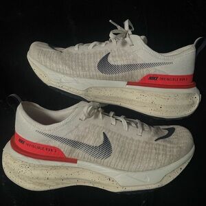 Nike Invincible Run 3 Men's Shoes - White and Red